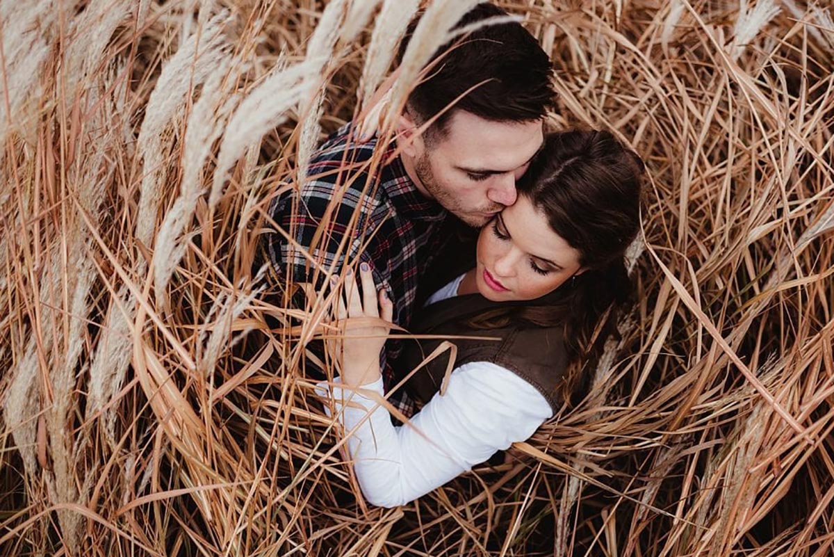 Engagement Couple in Field