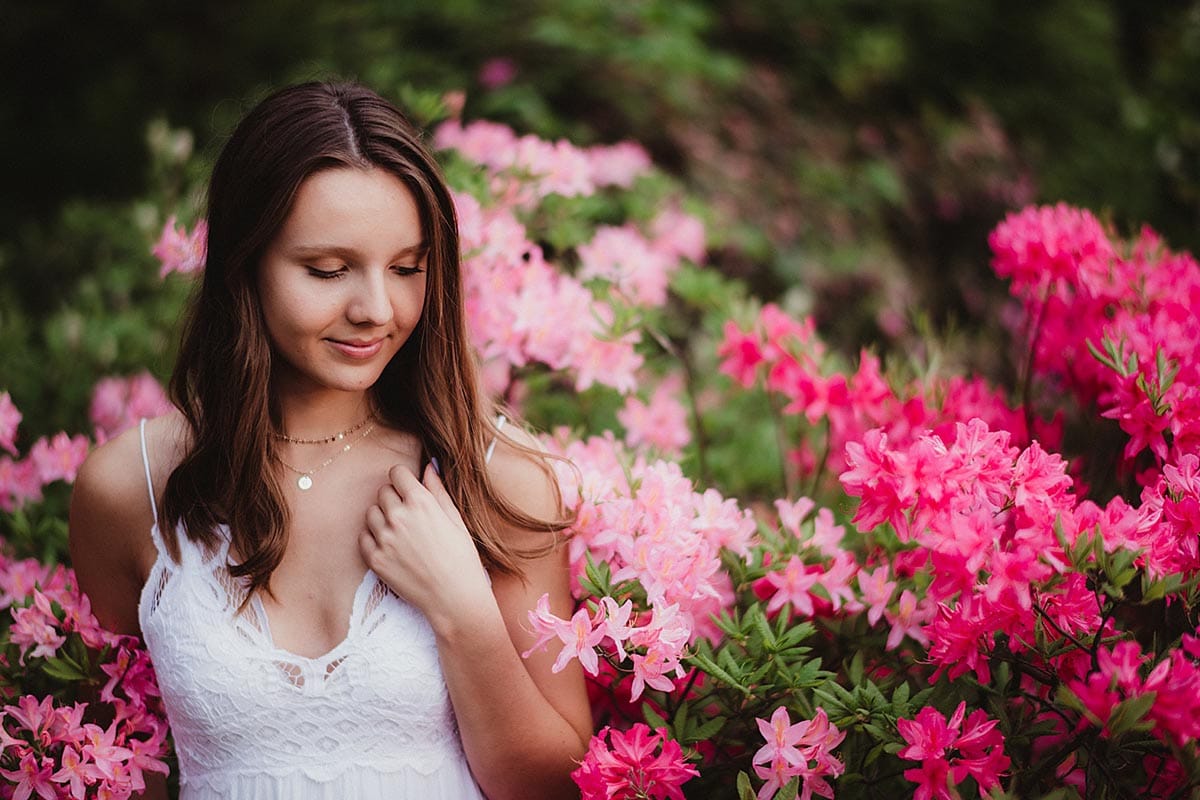 HS Senior Girl with Pink Flowers
