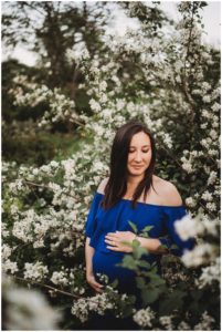 Spring Family Maternity Session Mama in Flowers