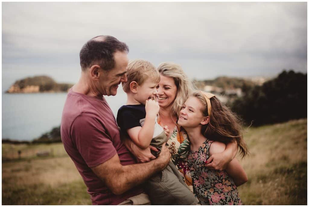 New Zealand Family Photography Family Snuggling 